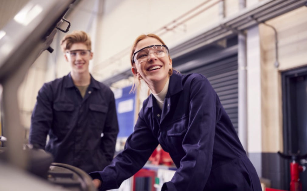 THE VANISHING SKILLS PIPELINE: AUSTRALIA'S APPRENTICESHIP CRISIS AND PATH TO RECOVERY